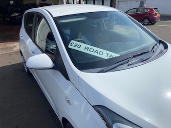Used Hyundai i10 2016 for sale - 79368281: Photo