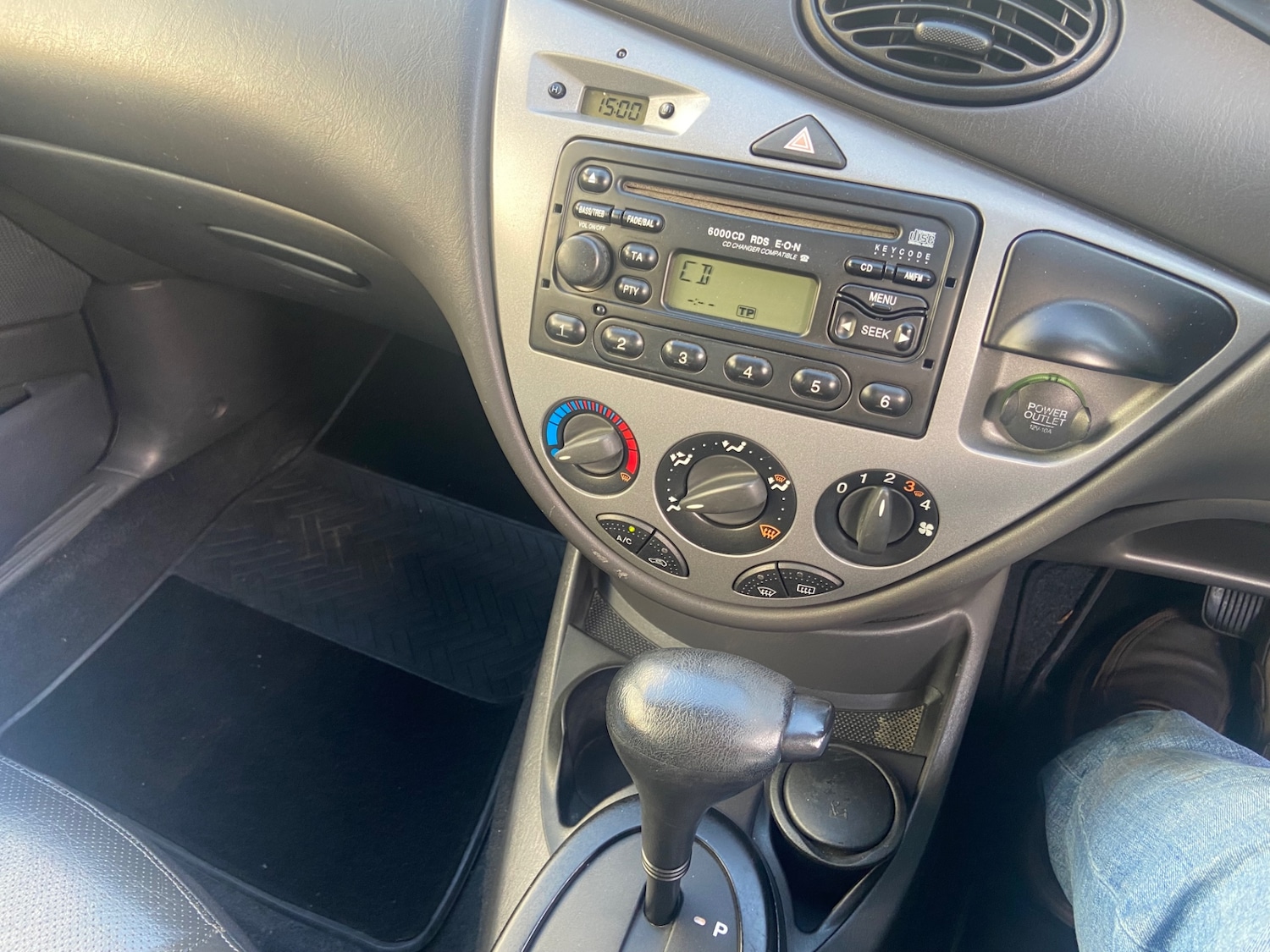 Used Ford Focus 2002 for sale - 77763257: Photo 10