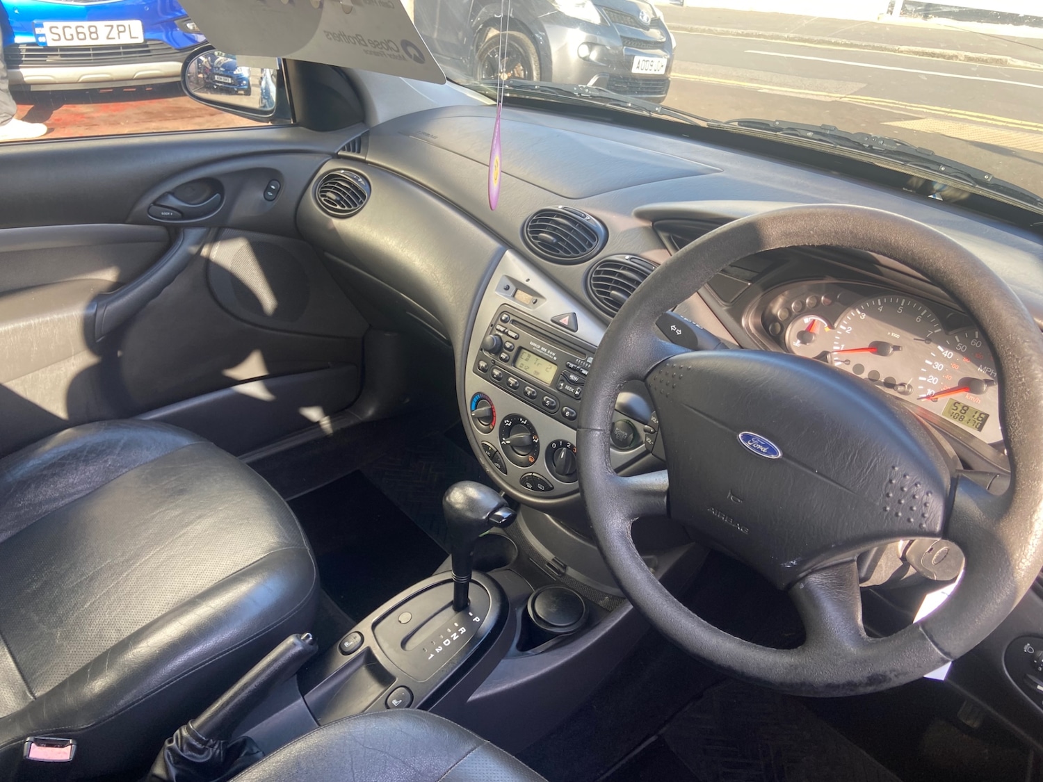 Used Ford Focus 2002 for sale - 77763257: Photo 11