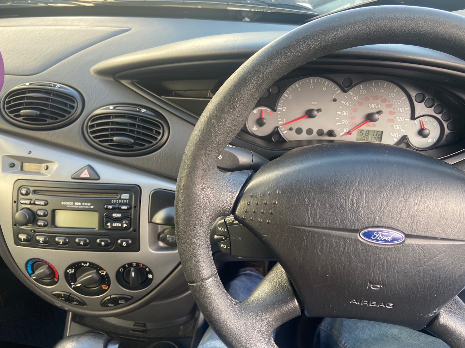 Used Ford Focus 2002 for sale - 77763257: Photo 12