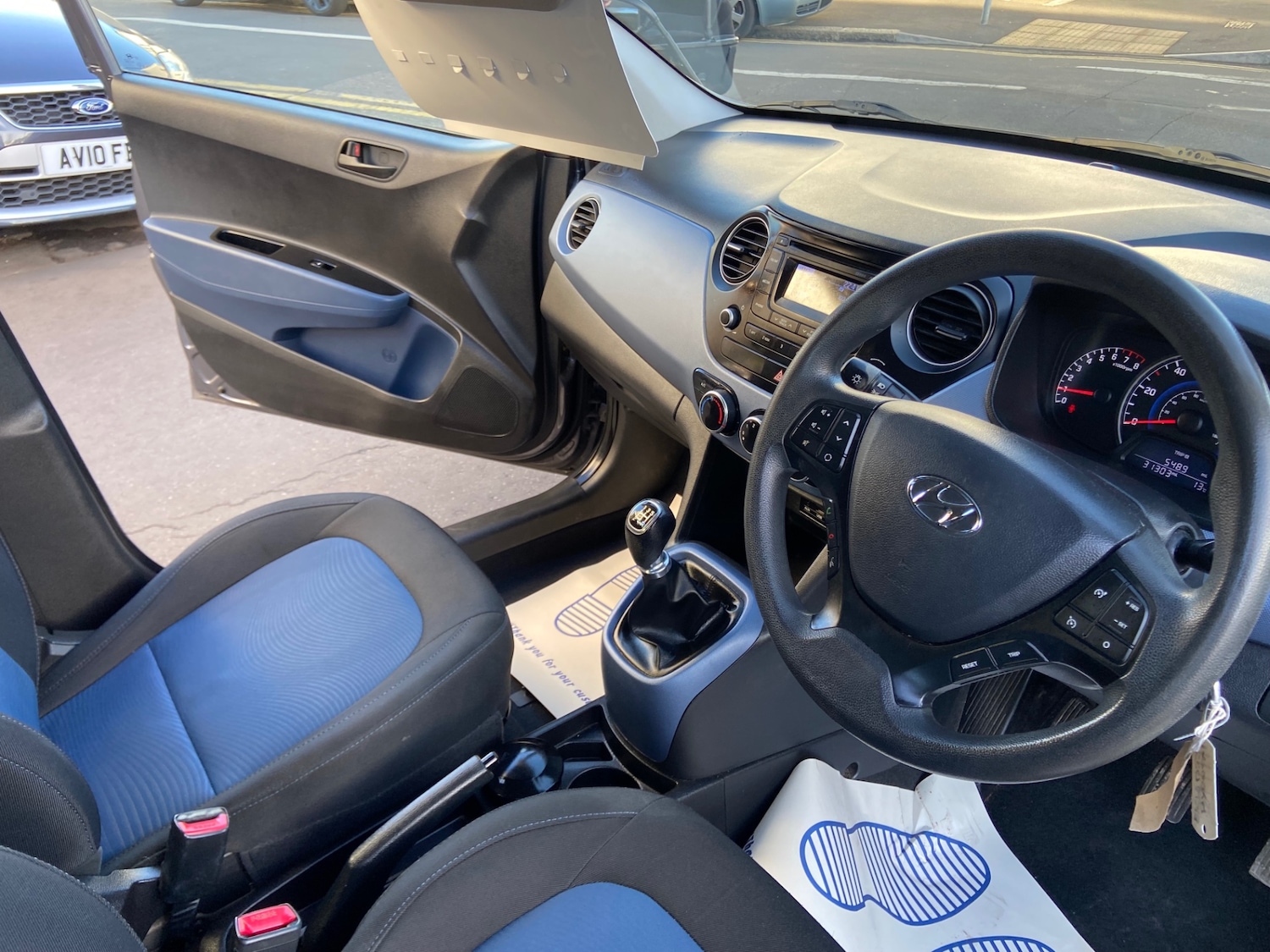 Used Hyundai i10 2016 for sale - 76978940: Photo 11