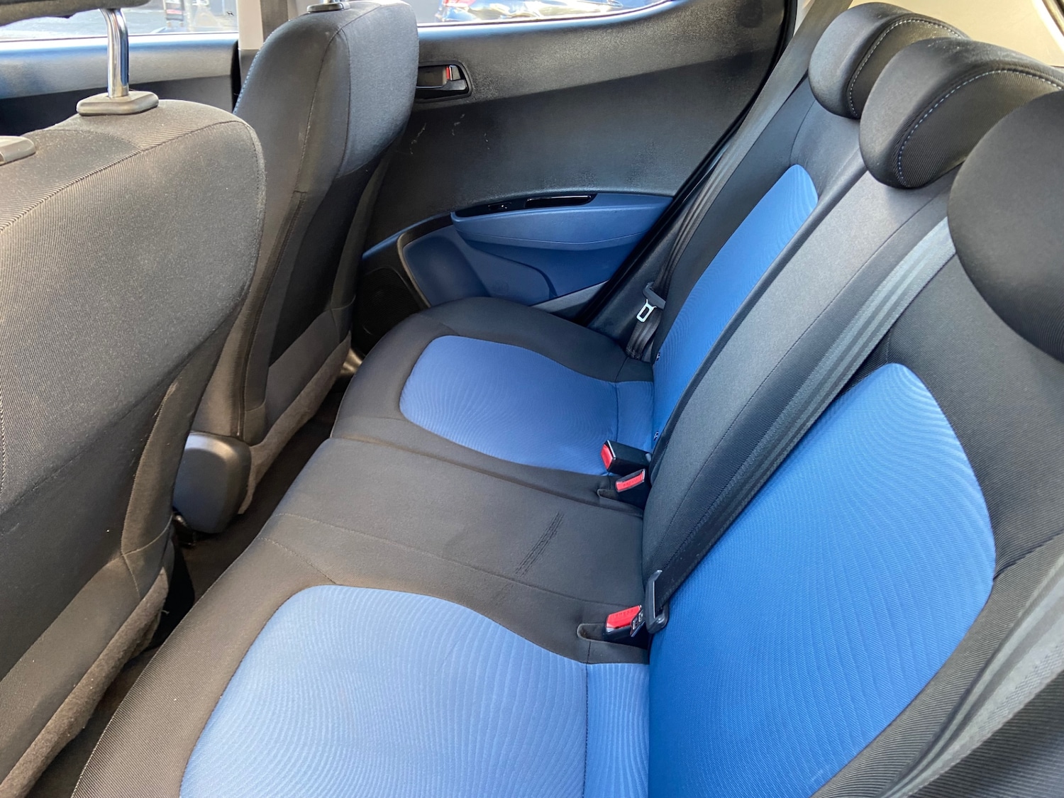 Used Hyundai i10 2016 for sale - 76978940: Photo 16