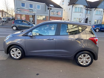 Used Hyundai i10 2016 for sale - 76978940: Photo