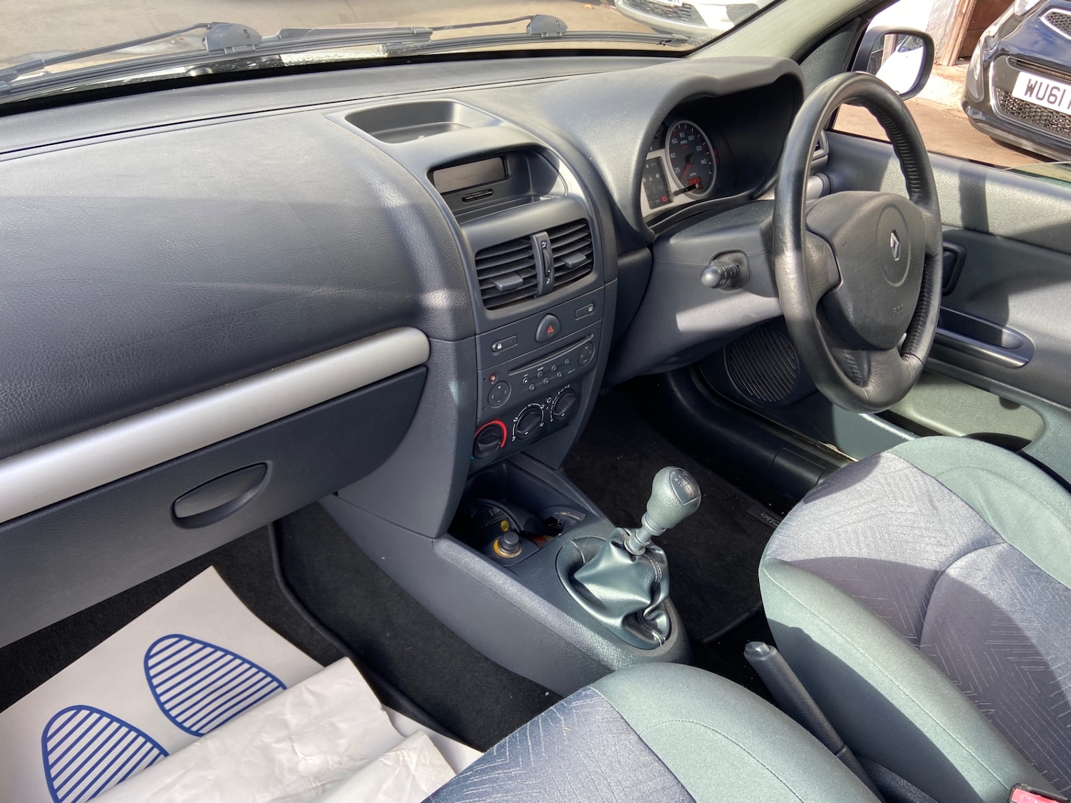 Used Renault Clio 2003 for sale - 76518024: Photo 10