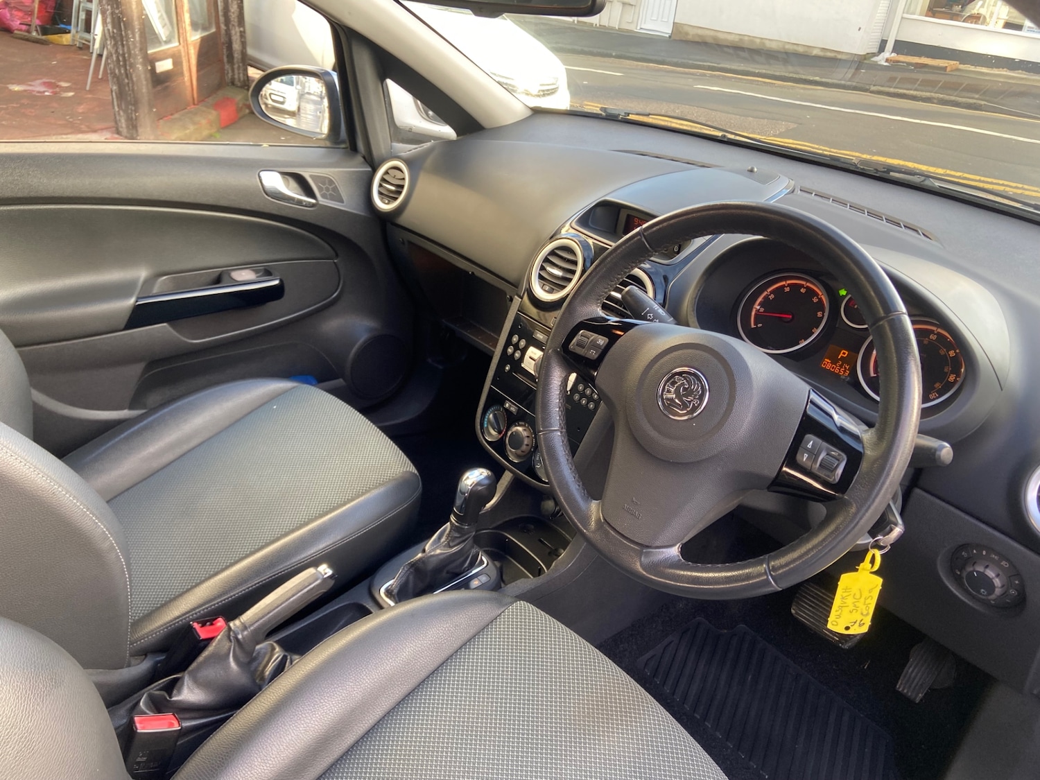 Used Vauxhall Corsa 2009 for sale - 77220568: Photo 13