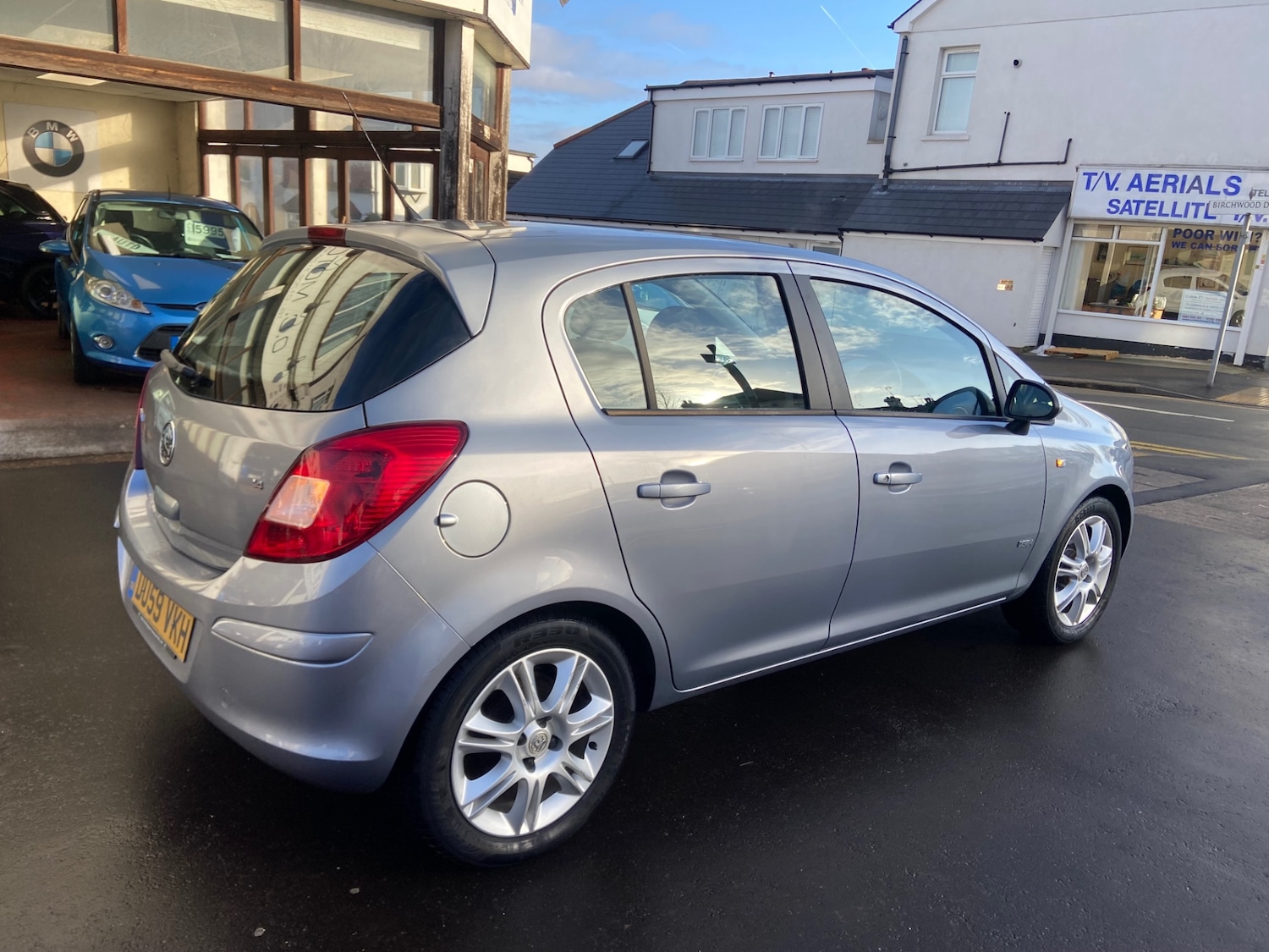 Used Vauxhall Corsa 2009 for sale - 77220568: Photo 8