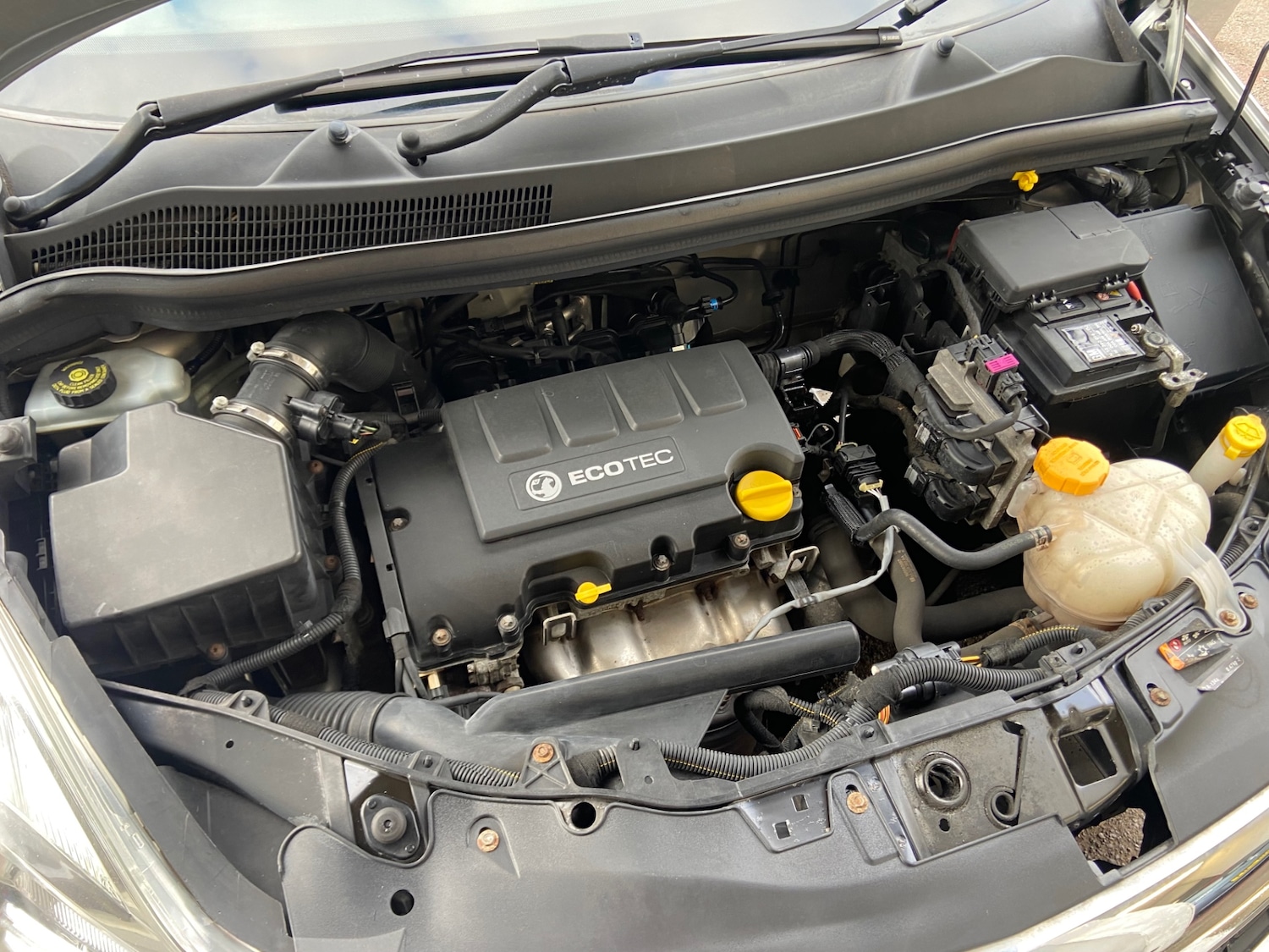 Used Vauxhall Corsa 2013 for sale - 76198508: Photo 3