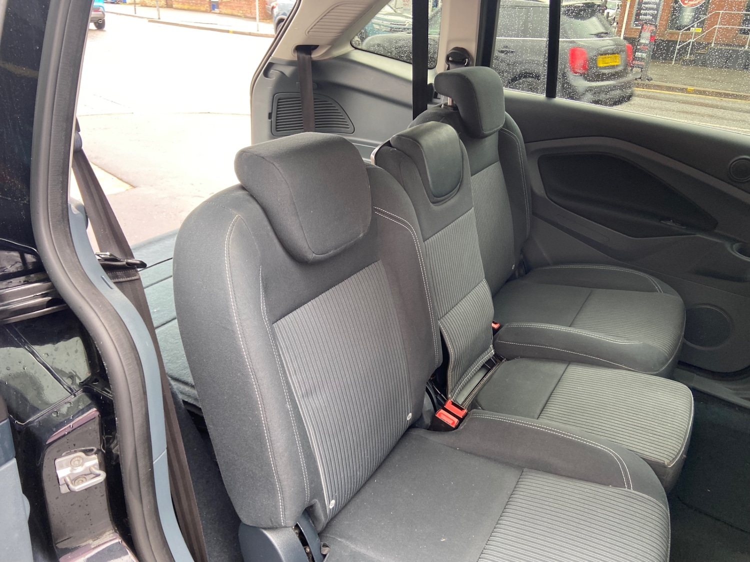 Used Ford Grand C-Max 2011 for sale - 76497085: Photo 8