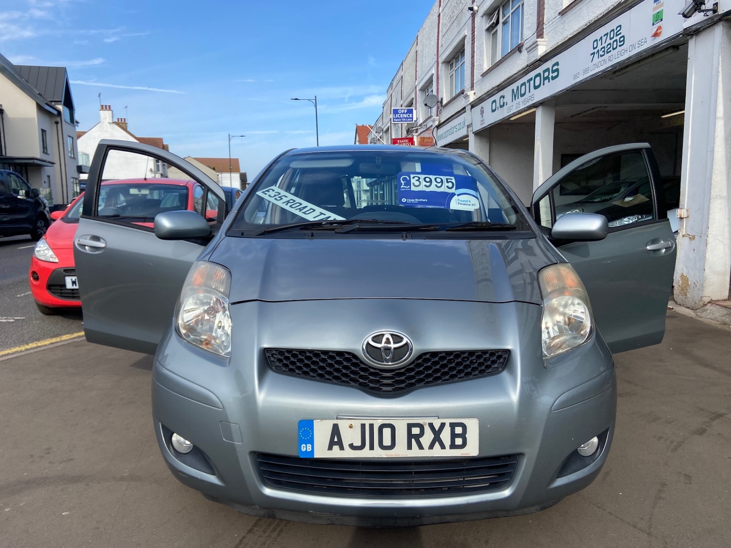 Used Toyota Yaris 2010 for sale - 76552587: Photo 15