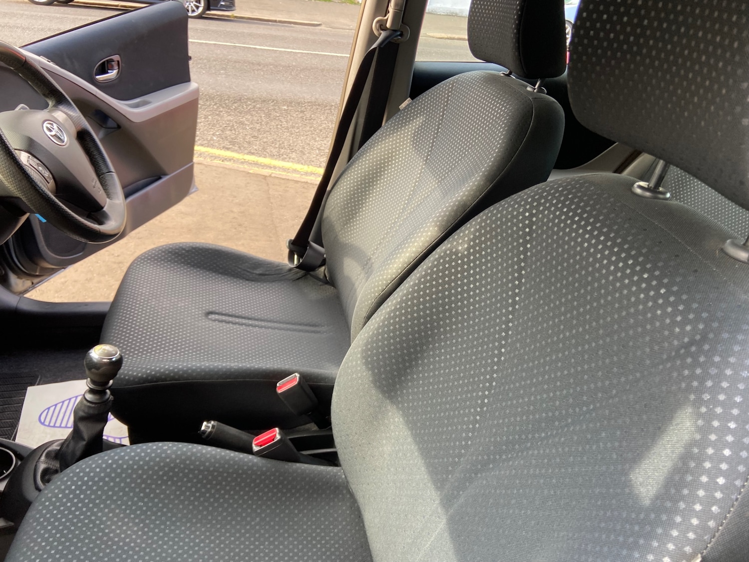 Used Toyota Yaris 2010 for sale - 76552587: Photo 16