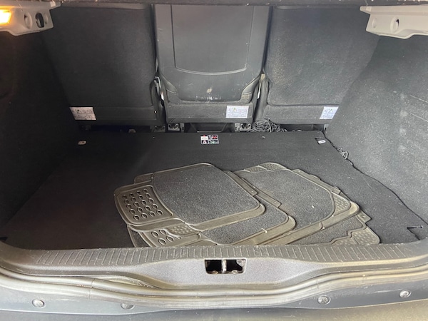 Used Renault Scenic 2012 for sale - 76114383: Photo 8
