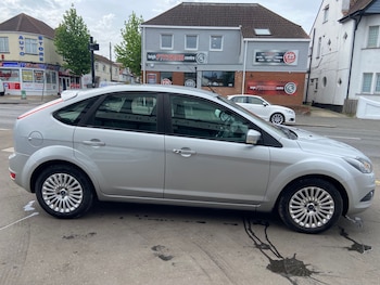 Used Ford Focus 2010 for sale - 78737056: Photo