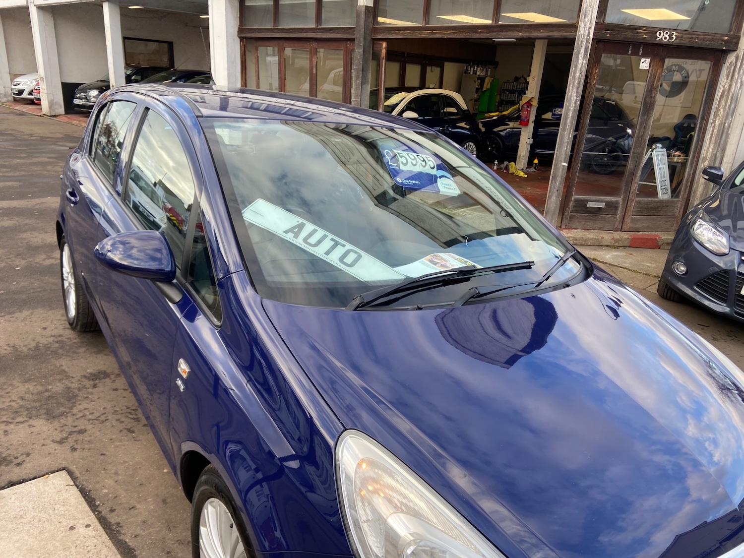 Used Vauxhall Corsa 2013 for sale - 77140437: Photo 3