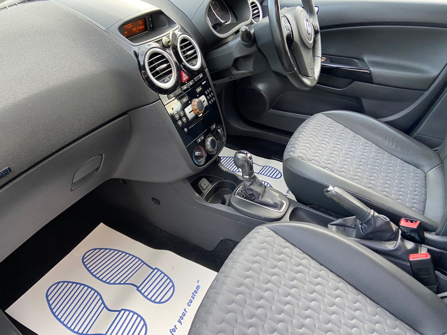 Used Vauxhall Corsa 2013 for sale - 77140437: Photo 9