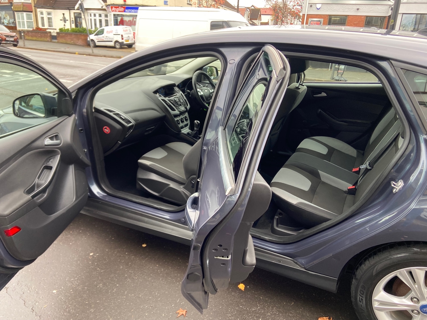 Used Ford Focus 2013 for sale - 76626027: Photo 8