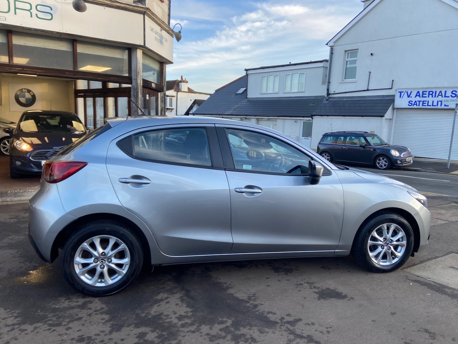 Used Mazda Mazda2 2016 for sale - 76986628: Photo 4