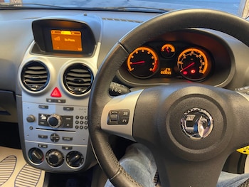 Used Vauxhall Corsa 2013 for sale - 76986561: Photo