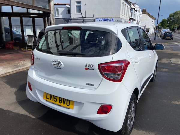 Used Hyundai i10 2015 for sale - 75715622: Photo 6
