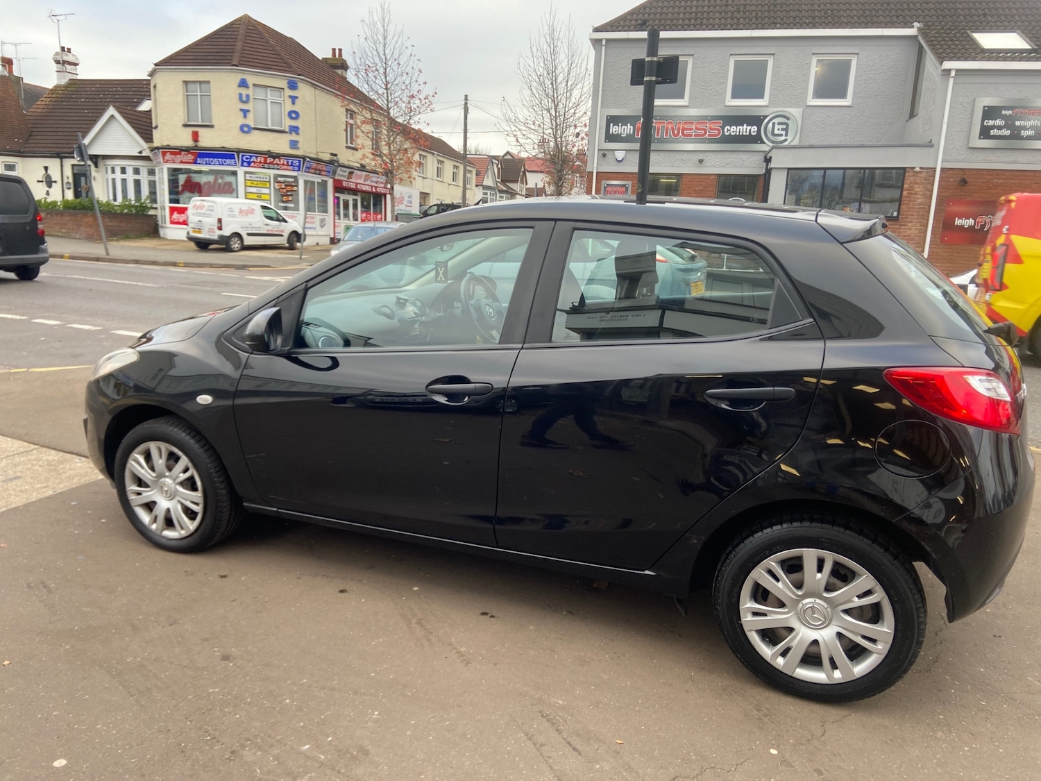 Used Mazda Mazda2 2012 for sale - 76640417: Photo 8