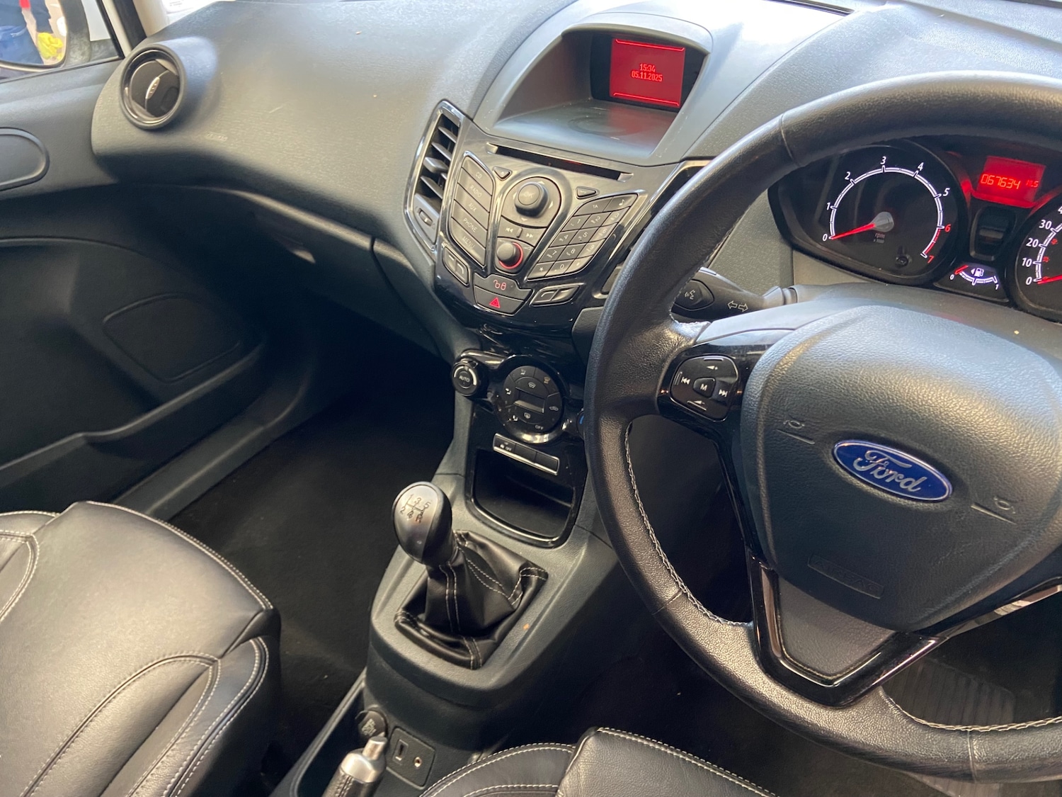 Used Ford Fiesta 2012 for sale - 76478256: Photo 10