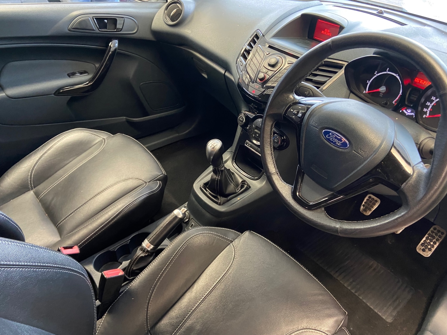 Used Ford Fiesta 2012 for sale - 76478256: Photo 12