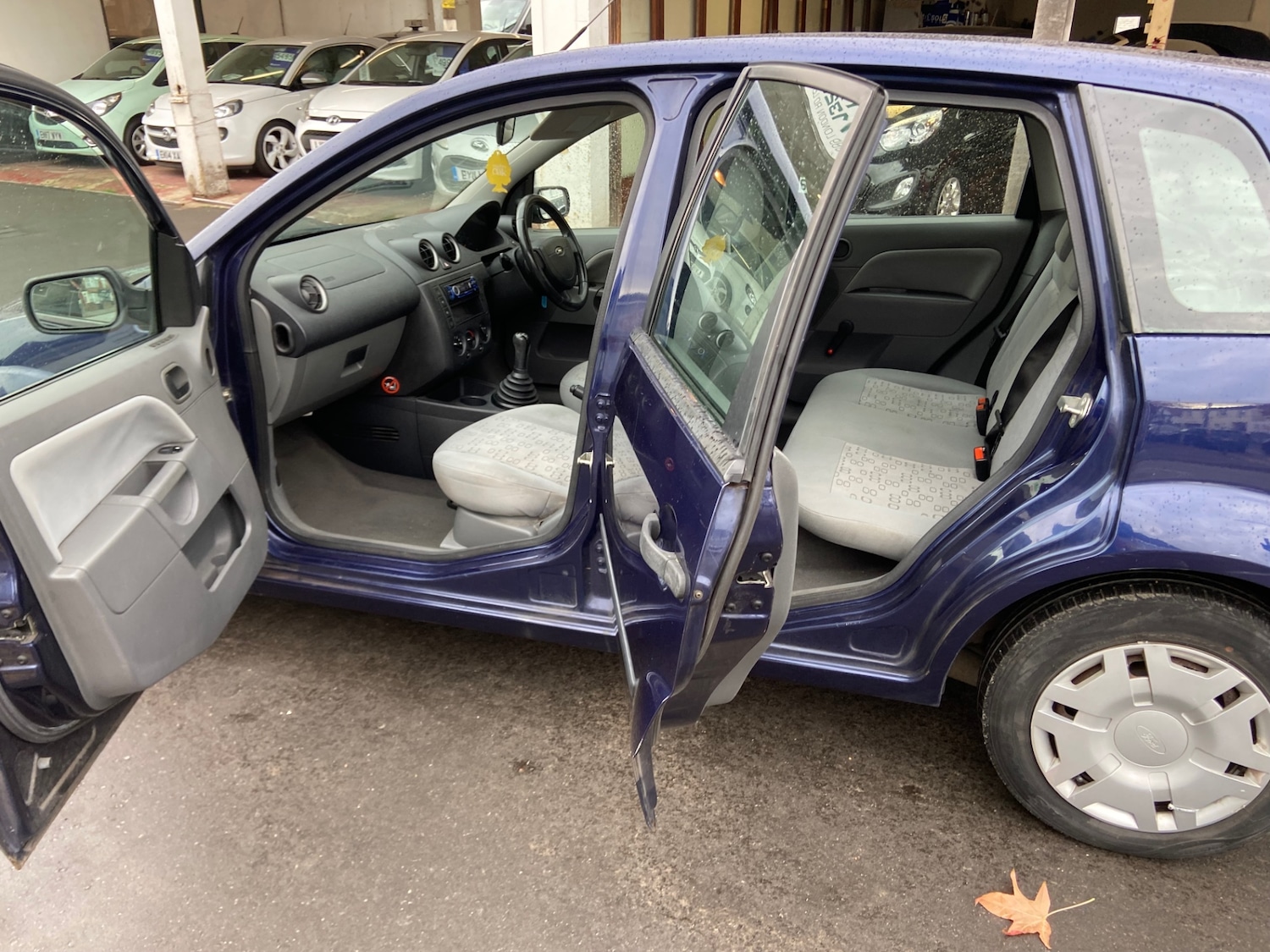 Used Ford Fiesta 2003 for sale - 76476736: Photo 12