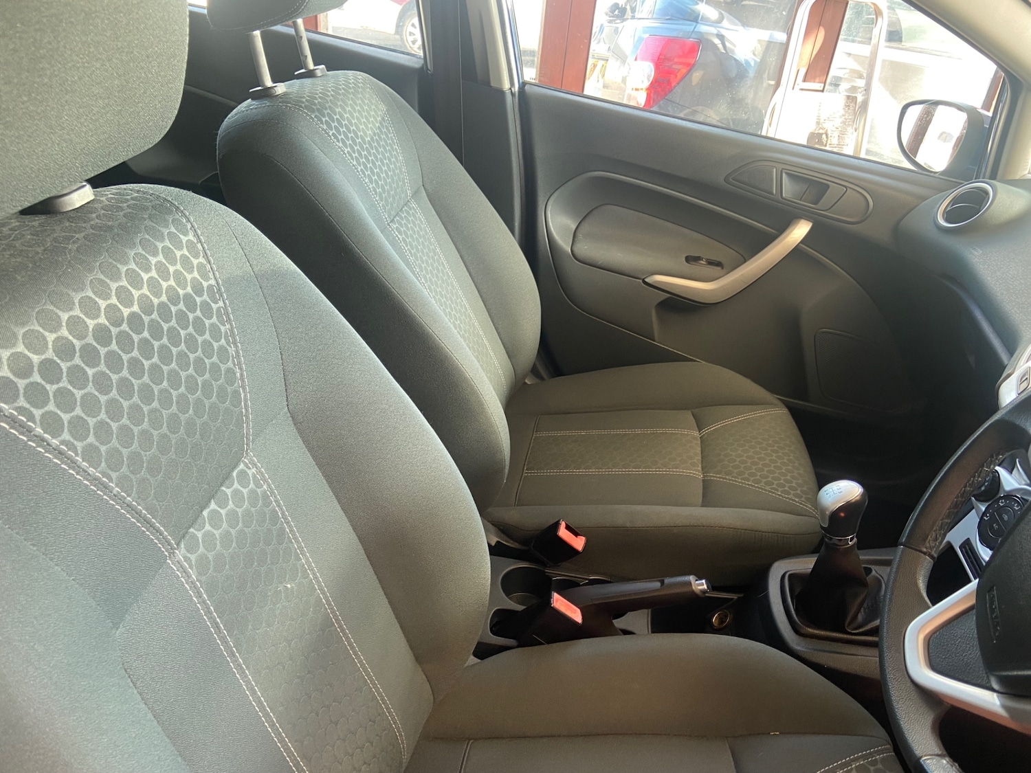 Used Ford Fiesta 2010 for sale - 77763176: Photo 14