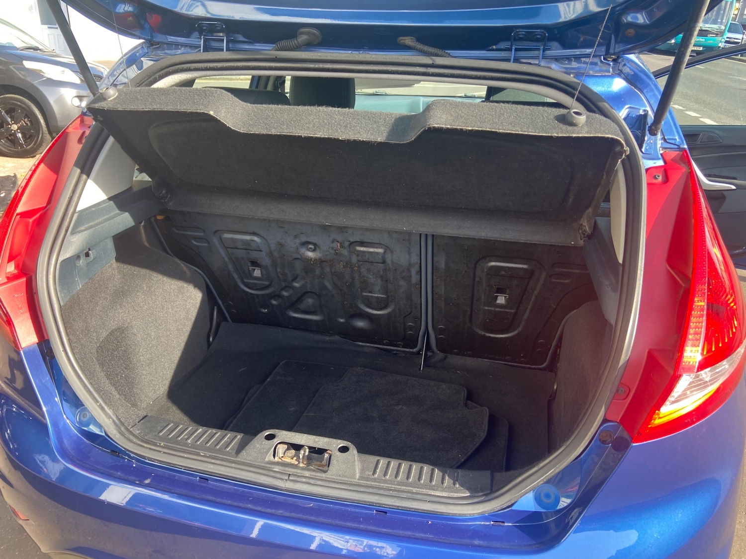 Used Ford Fiesta 2010 for sale - 77763176: Photo 17