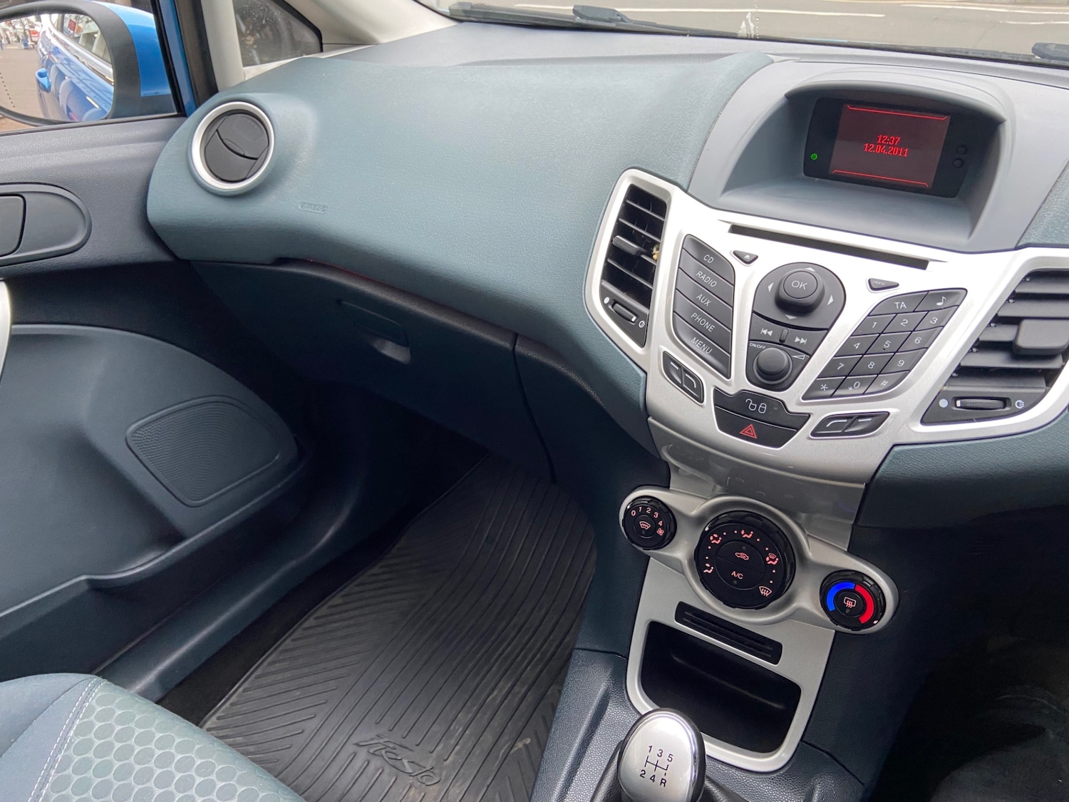 Used Ford Fiesta 2010 for sale - 77844553: Photo 16