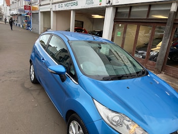 Used Ford Fiesta 2010 for sale - 77844553: Photo
