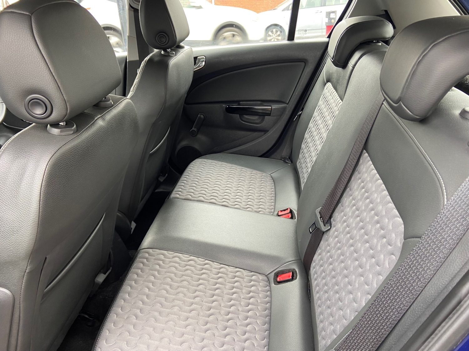 Used Vauxhall Corsa 2013 for sale - 77568232: Photo 8