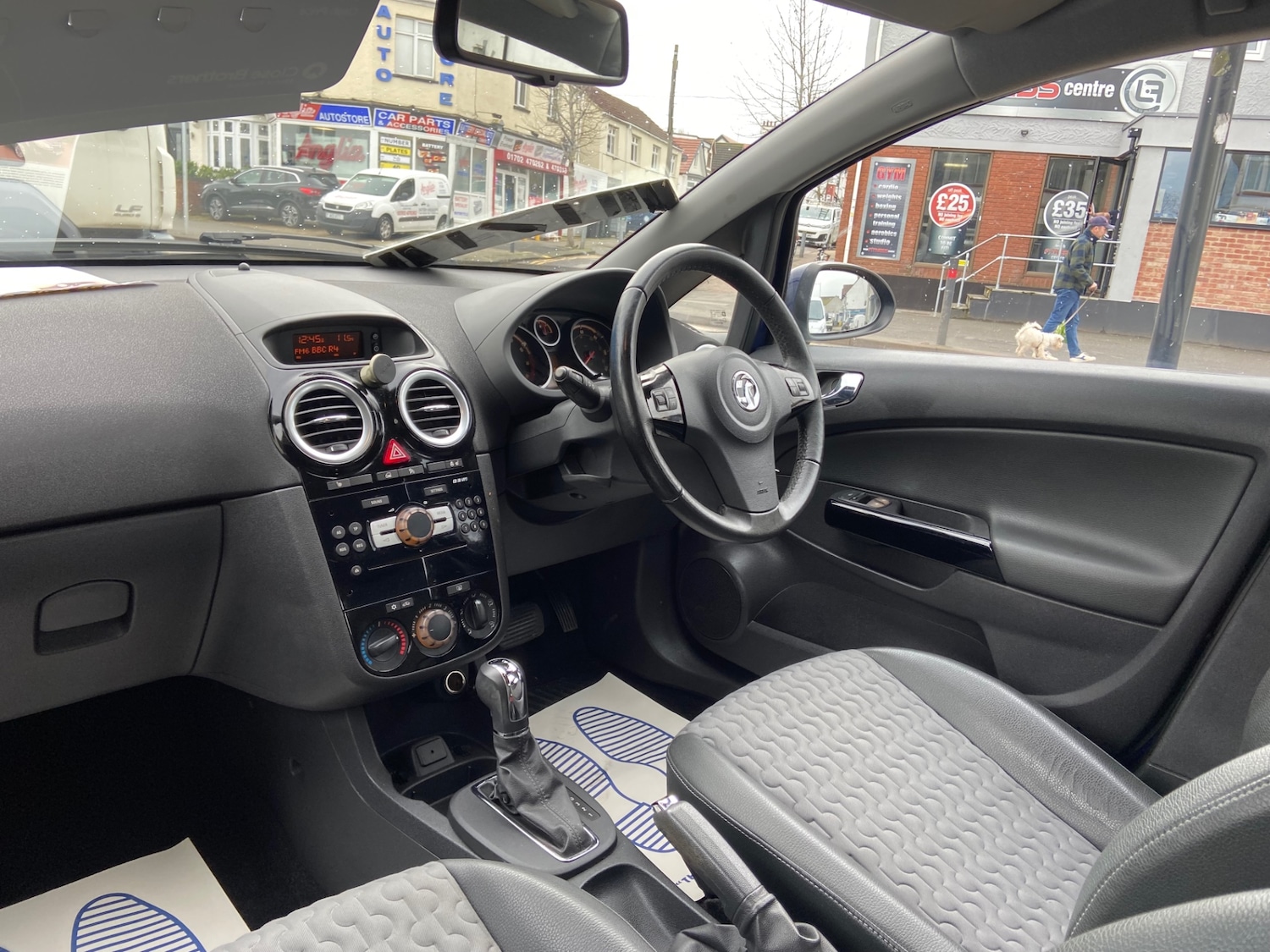 Used Vauxhall Corsa 2013 for sale - 77568232: Photo 9