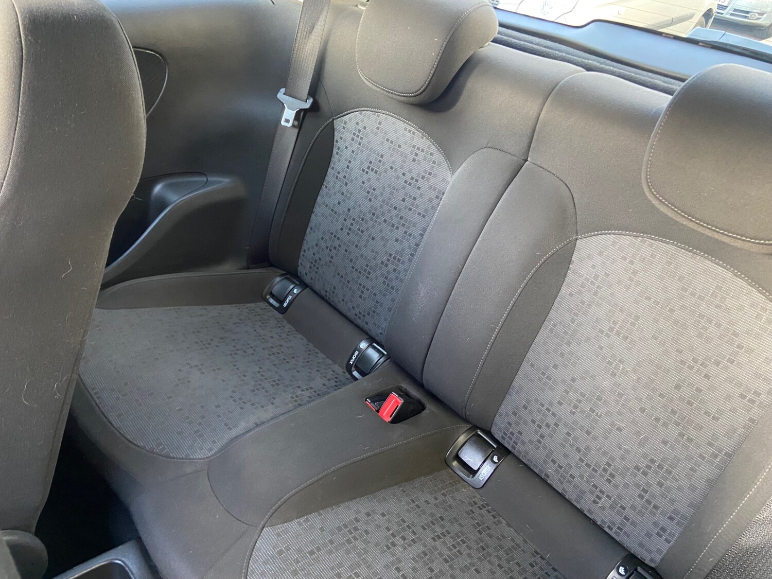 Used Vauxhall ADAM 2015 for sale - 77140443: Photo 16