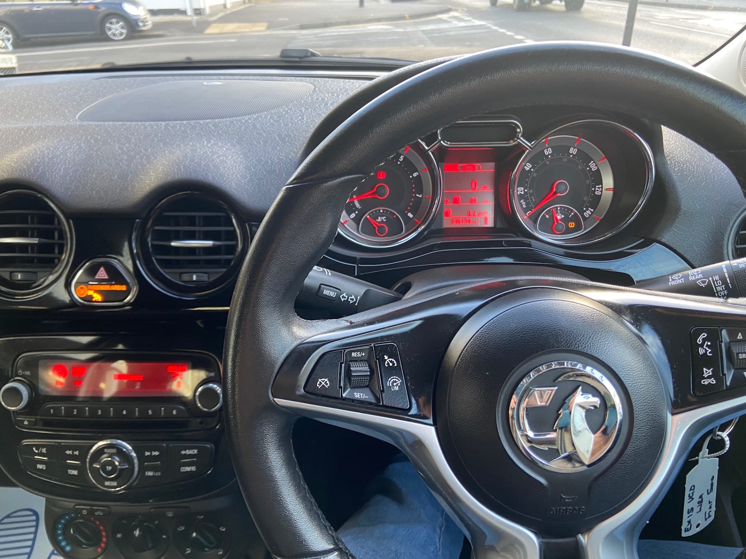 Used Vauxhall ADAM 2015 for sale - 77140443: Photo 2