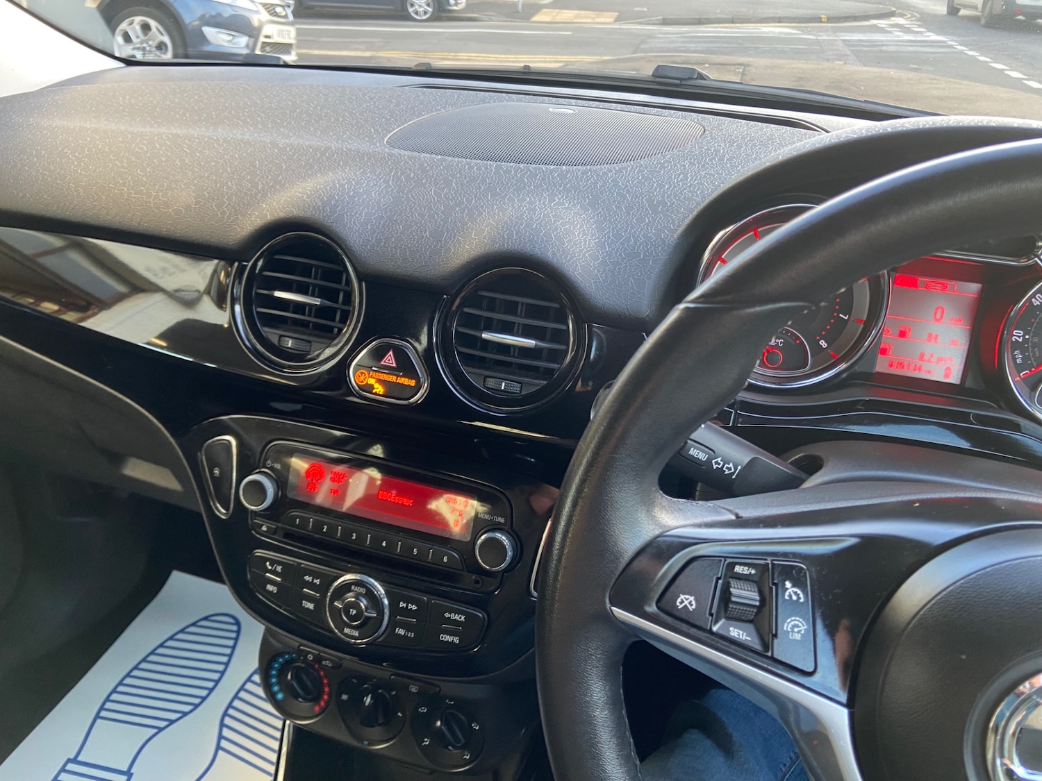 Used Vauxhall ADAM 2015 for sale - 77140443: Photo 6