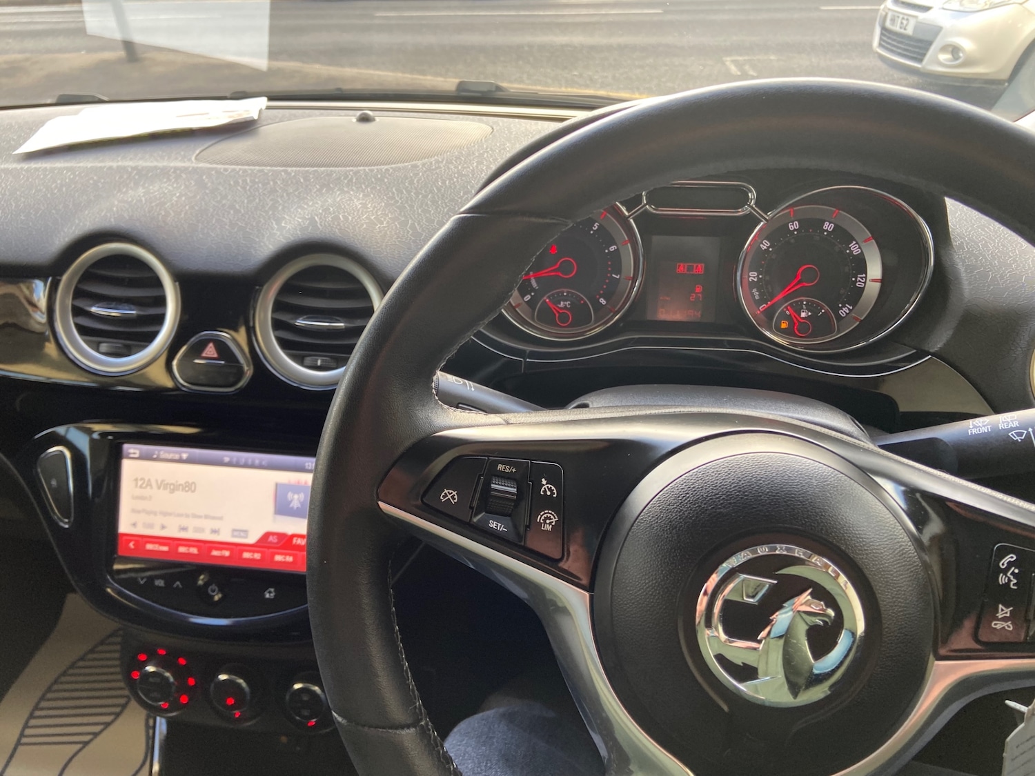 Used Vauxhall ADAM 2015 for sale - 77140434: Photo 2