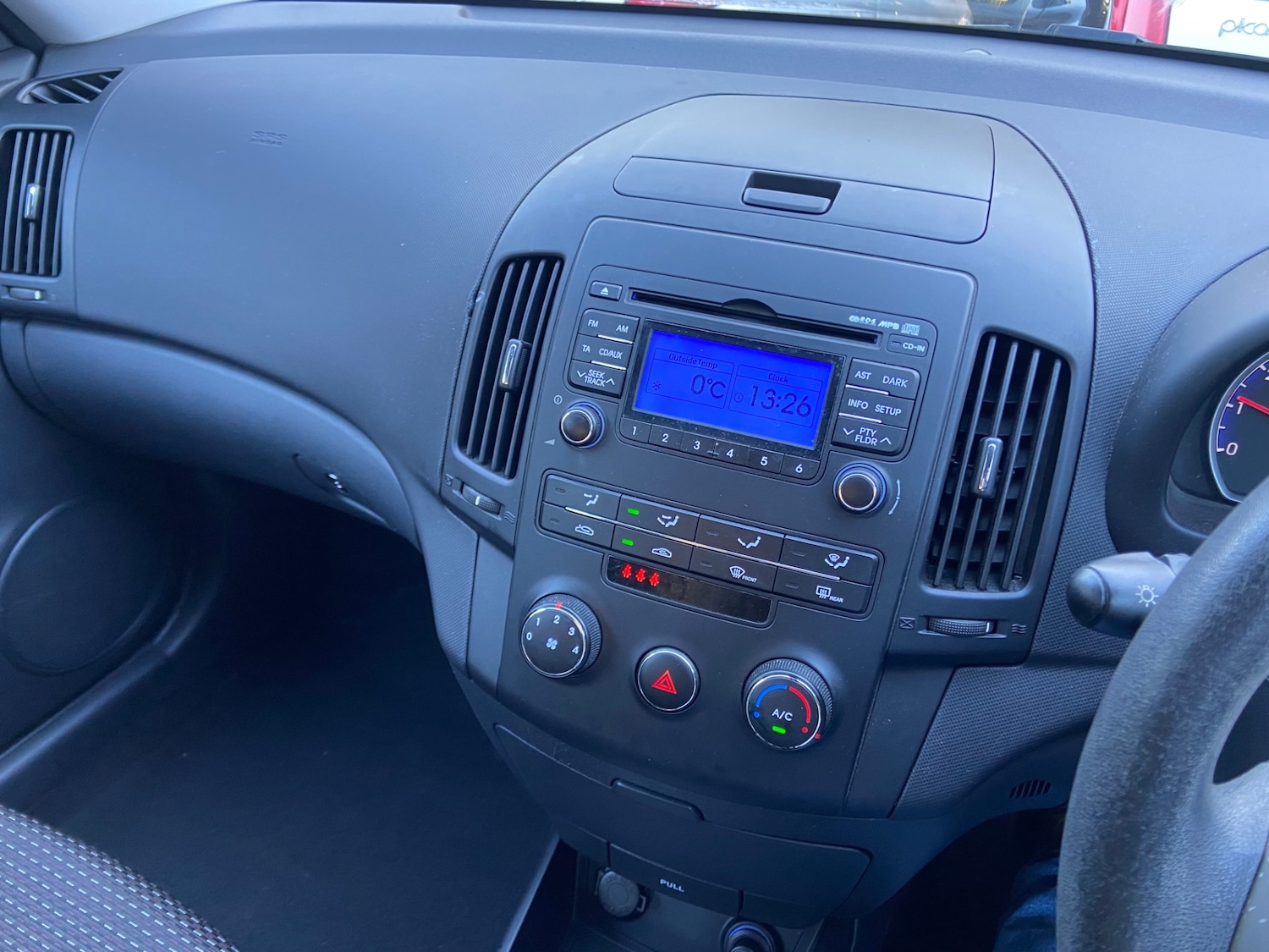 Used Hyundai i30 2009 for sale - 76707394: Photo 4