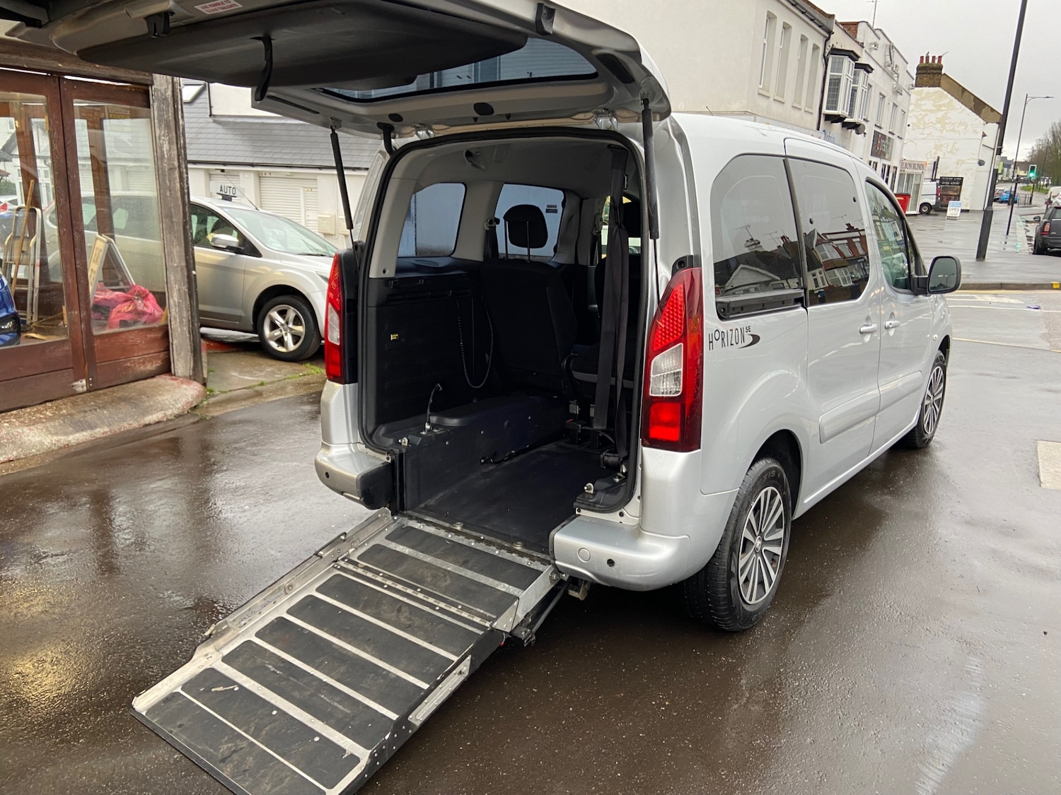 Used Peugeot Partner Tepee 2014 for sale - 77337863: Photo 2