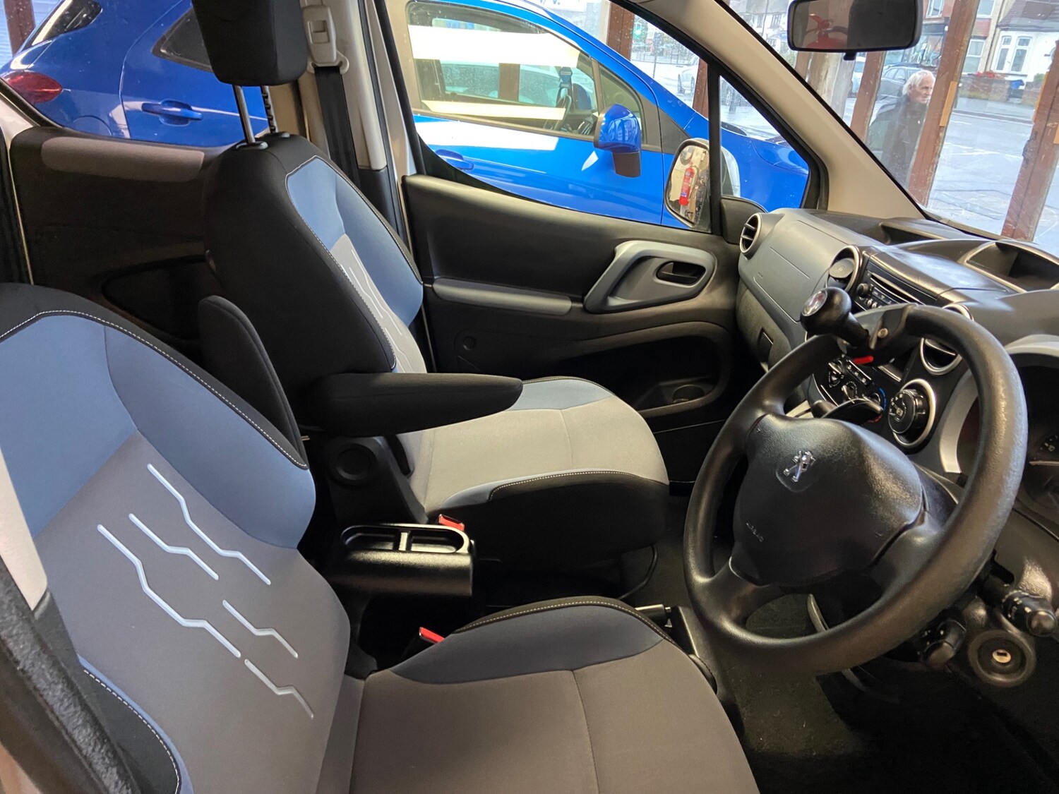 Used Peugeot Partner Tepee 2014 for sale - 77337863: Photo 24