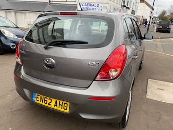 Used Hyundai i20 2012 for sale - 77681542: Photo