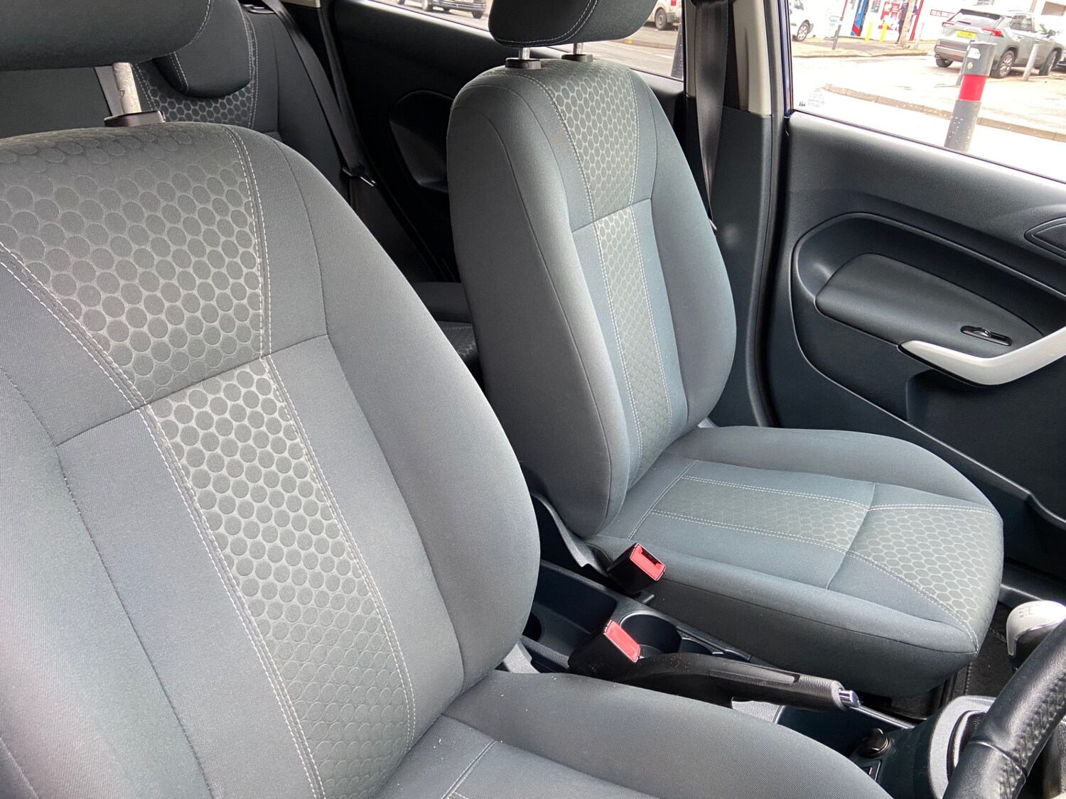 Used Ford Fiesta 2011 for sale - 77681330: Photo 9