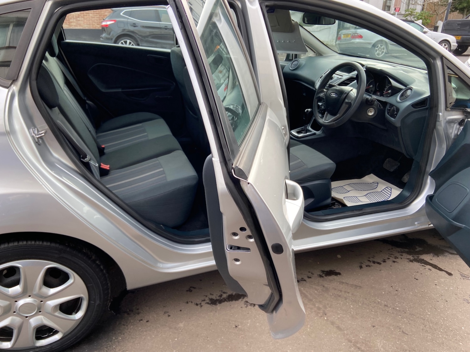 Used Ford Fiesta 2009 for sale - 77877359: Photo 14