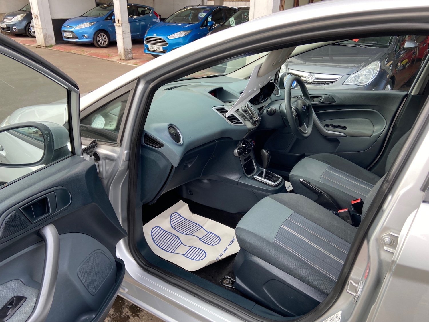 Used Ford Fiesta 2009 for sale - 77877359: Photo 5