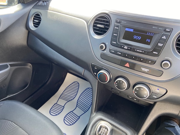 Used Hyundai i10 2017 for sale - 75823030: Photo 16