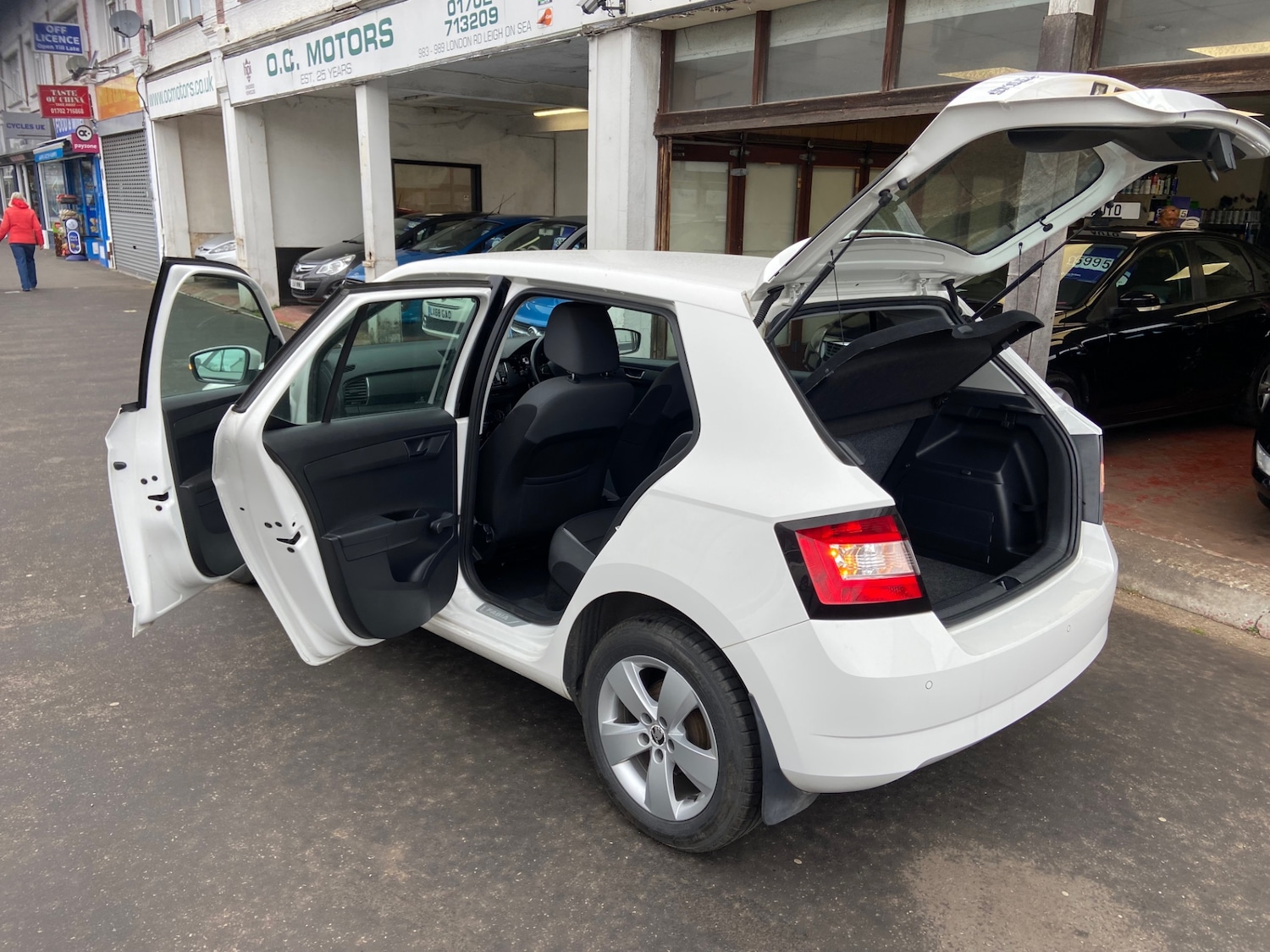 Used Skoda Fabia 2015 for sale - 78132667: Photo 2