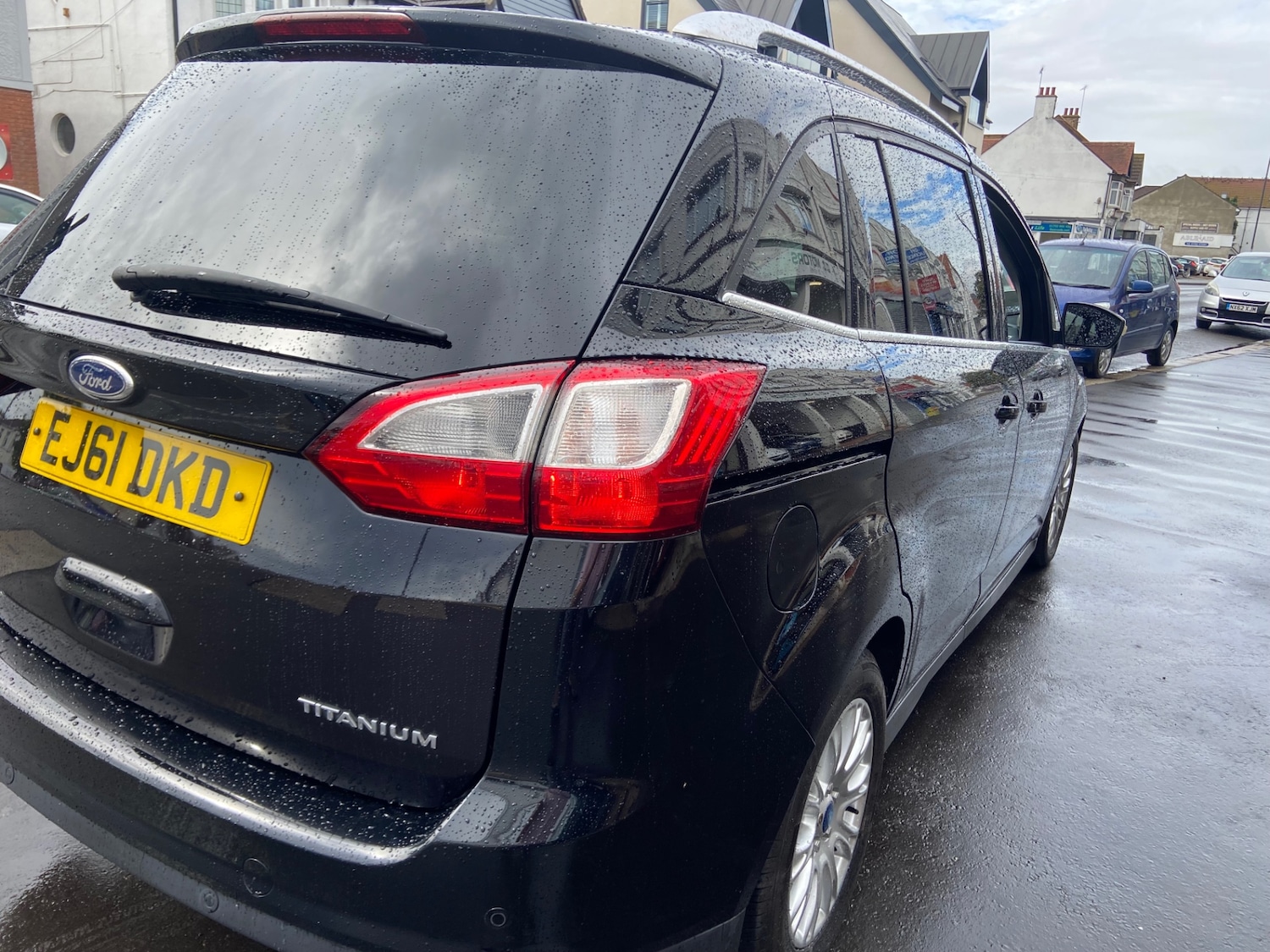 Used Ford Grand C-Max 2011 for sale - 76069216: Photo 15