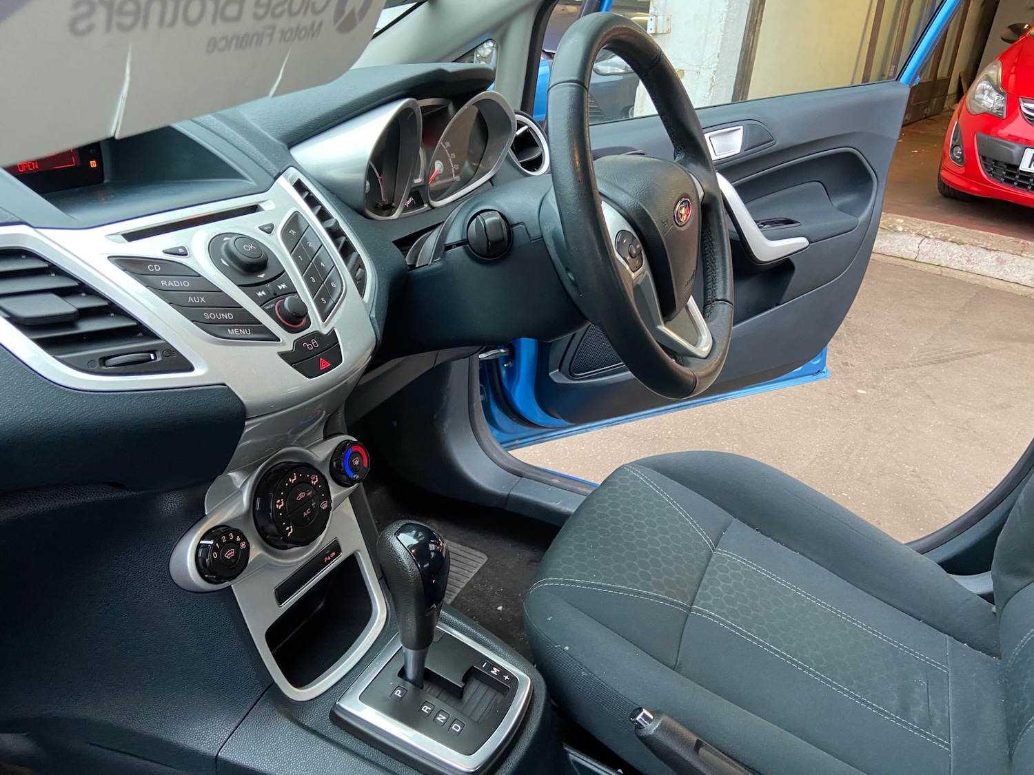 Used Ford Fiesta 2011 for sale - 77034459: Photo 4