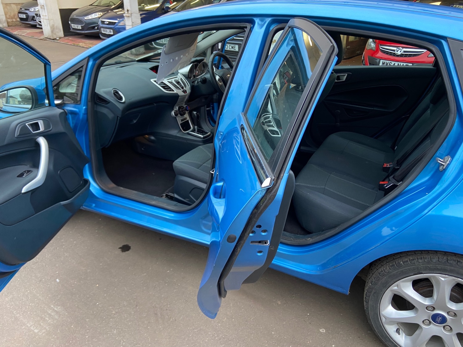 Used Ford Fiesta 2011 for sale - 77034459: Photo 5