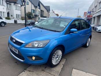 2010 (60) - 1.6 Titanium 5dr