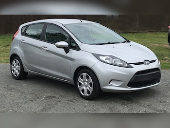 Used Ford Fiesta 2010 for sale - 76640121: Photo